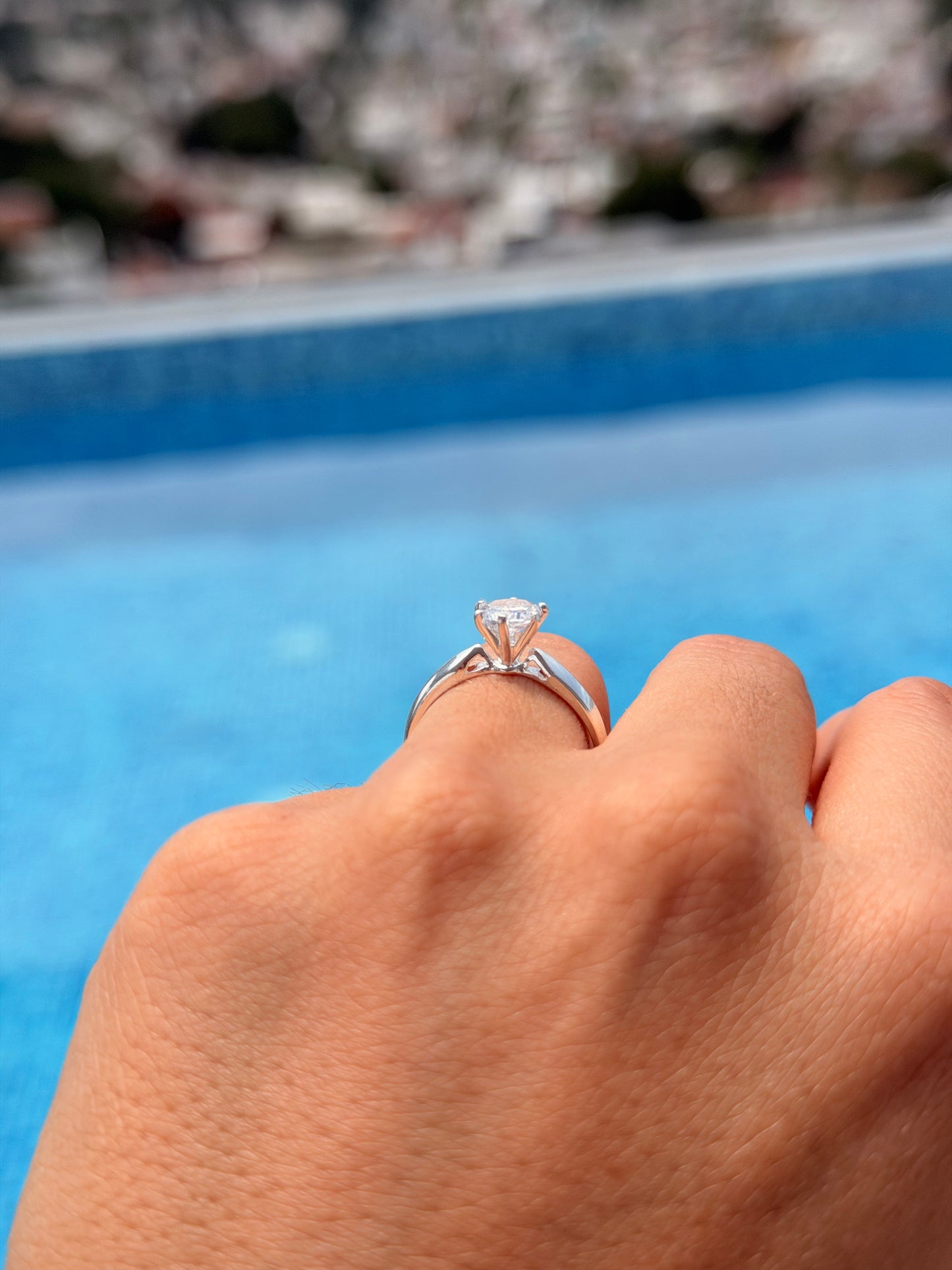 Anillo Clemence