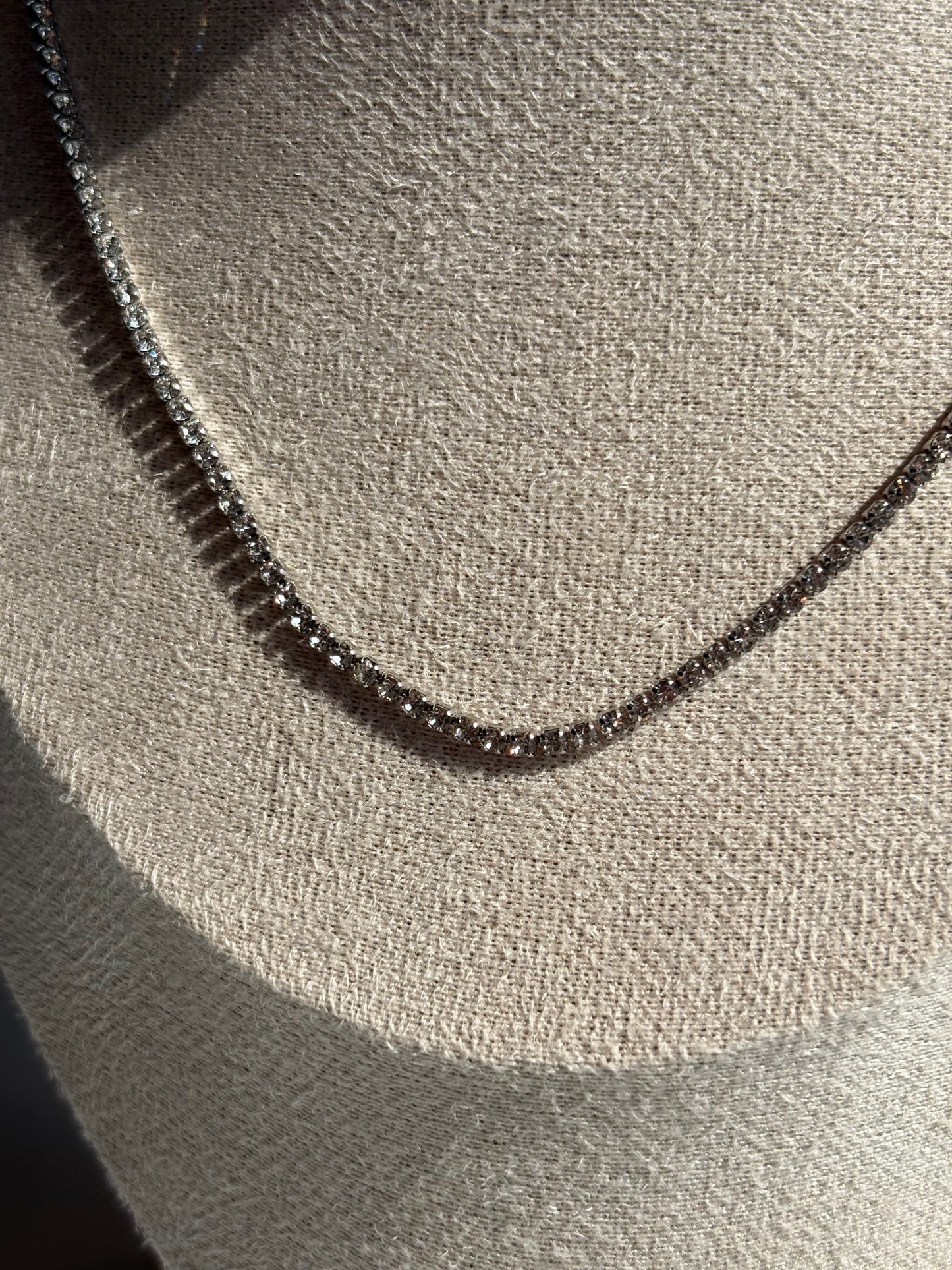 Collar de brillos