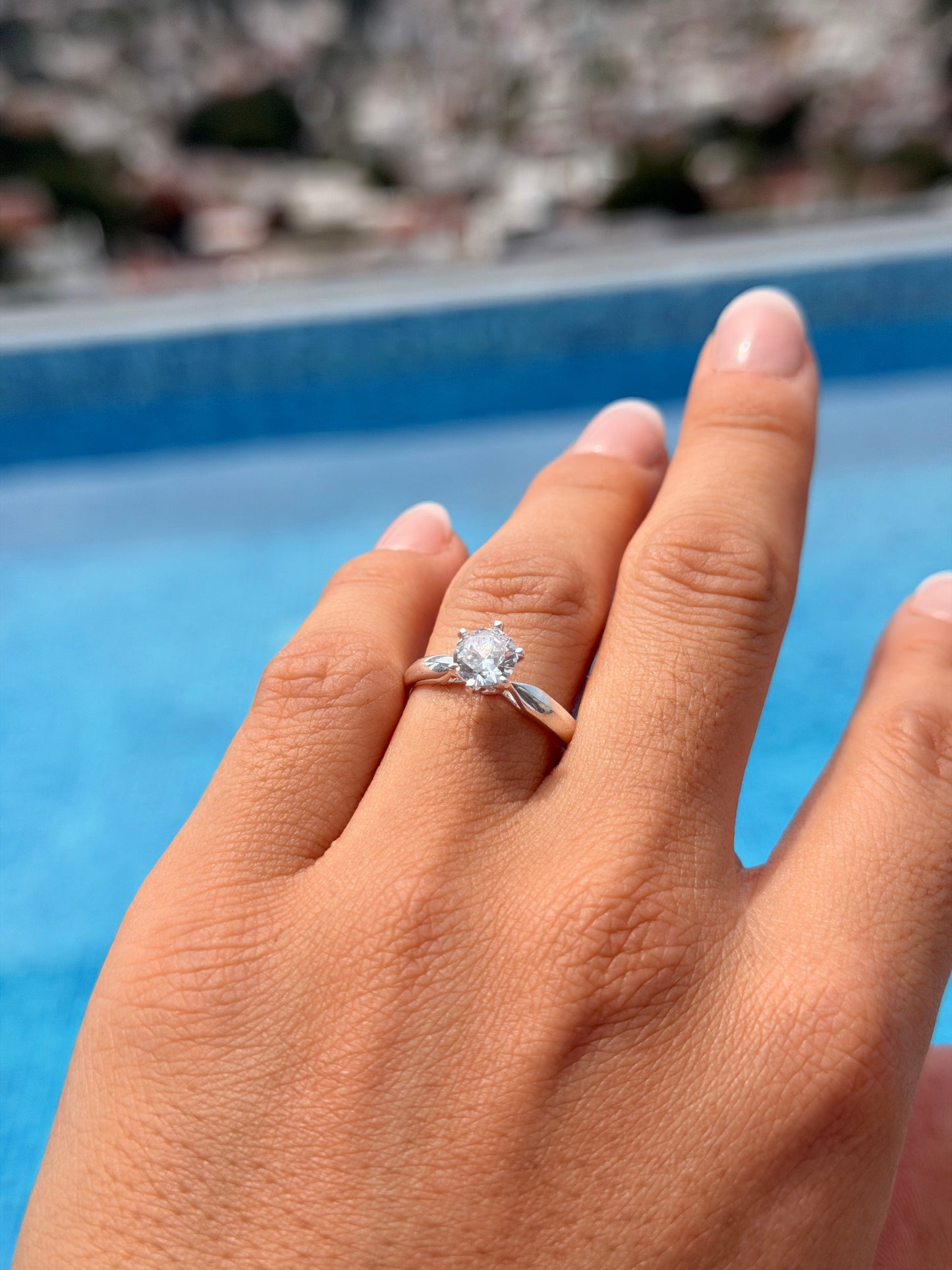Anillo Clemence