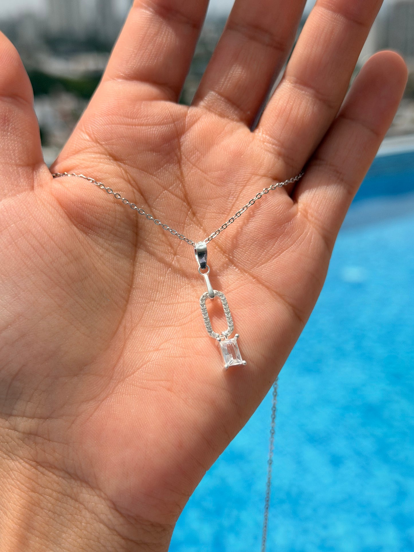 Collar Amila