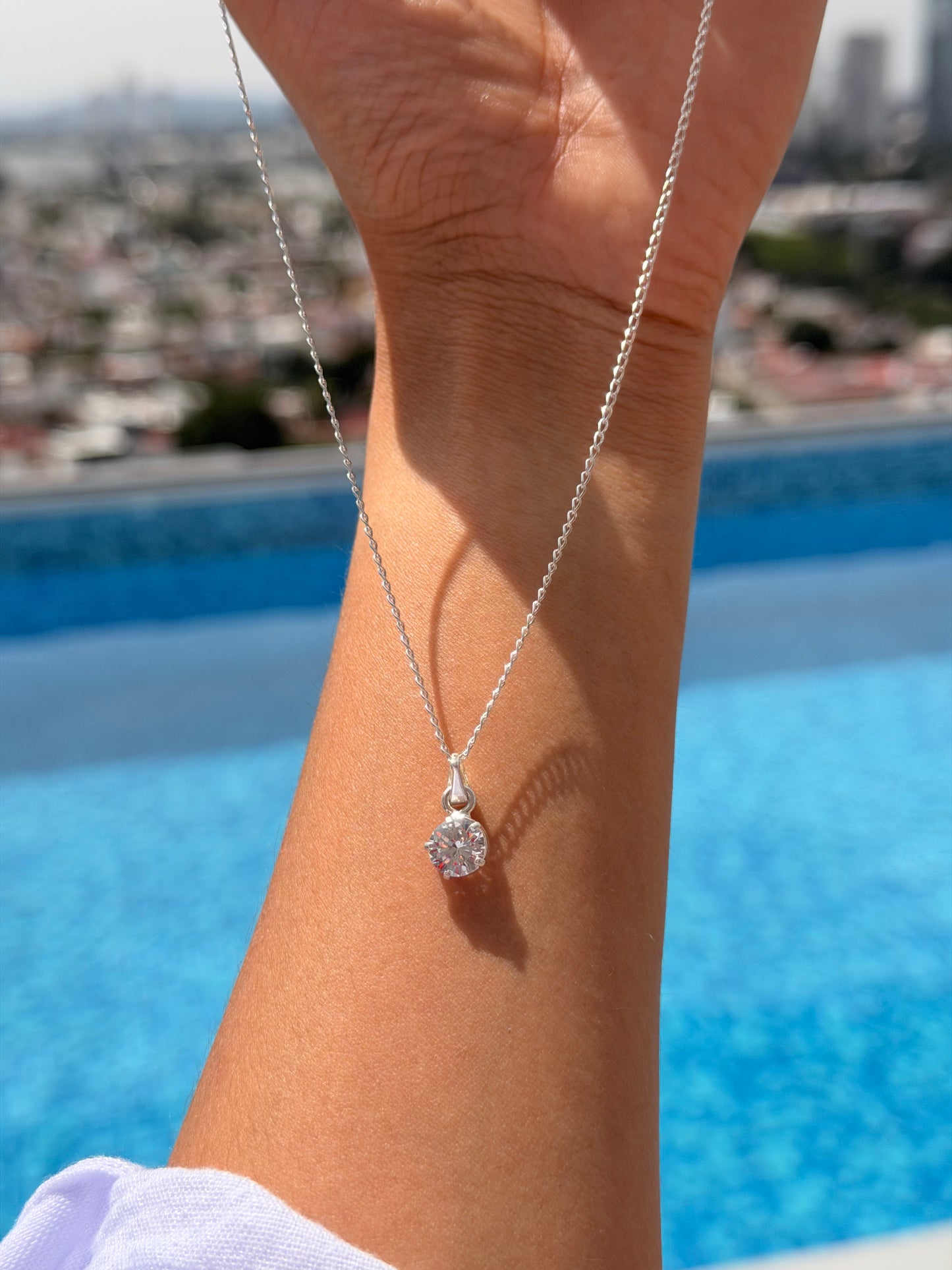 Collar de brillante